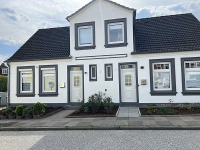 ZWEIFAMILIENHAUS: ein ganzes Doppelhaus mit zwei Hälften zu verkaufen, renoviert und gut vermietet