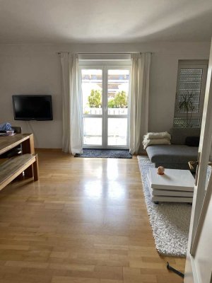 Exklusive, gepflegte 3-Zimmer-Wohnung mit gehobener Innenausstattung in München Obersendling