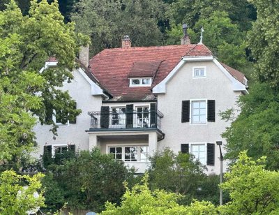Historische Villa mit Donau-/Domblick (Kurzvermietung, max. 3 Jahre)