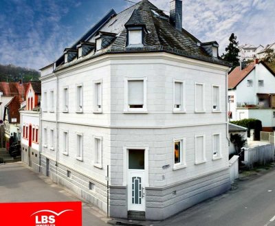 Ein Haus mit Seele – Stilvolles 2-Familienhaus unter Ensembleschutz in Wiesbaden-Dotzheim