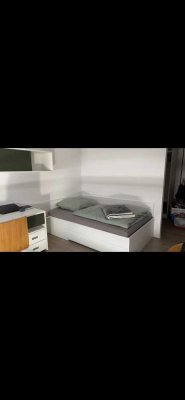 Stilvolle 1-Zimmer-Wohnung mit Balkon und gehobener Innenausstattung in Heidelberg