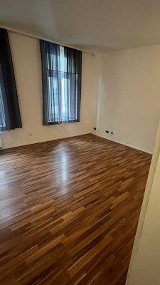 Zuhause mit 2 Zimmern in zentraler Lage von Krefeld