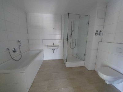 Neub./Erstbez.: 3-Zimmerwohnung, (OG, nördl.) mit Balkon in Großkarolinenfeld