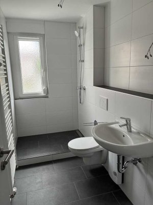 Frisch renovierte 2-Zimmerwohnung mit Balkon