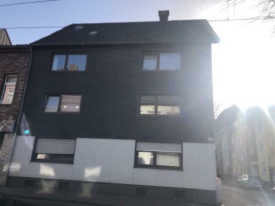 Geräumige 1-Zimmer-Wohnung mit Kellerabteil.