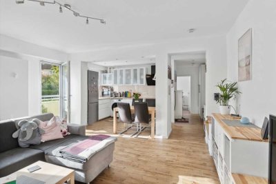 Kernsaniert & bezugsfertig: 2-Zimmerwohnung mit Balkon