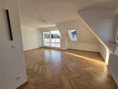 Exklusive Penthouse Wohnung – Erstbezug nach Komplettsanierung – Dachterrasse – Top-Energieeffizienz