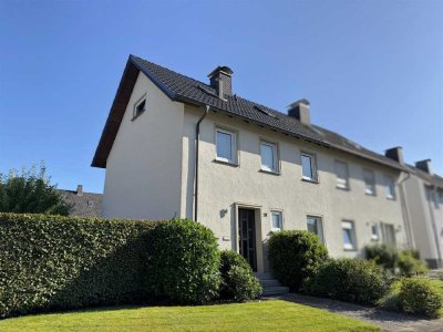 ==Familienfreundliche Doppelhaushälfte in Lage-Ehrentrup==