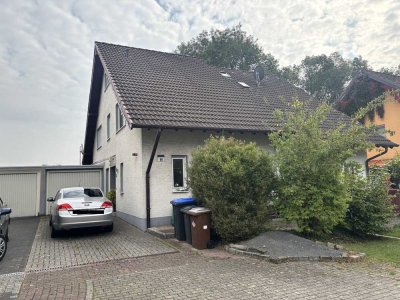 Charmante Doppelhaushälfte mit Garage in ruhiger Ortsrandlage von Bergisch Gladbach-Paffrath