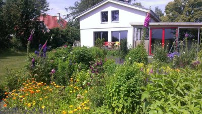 Haus auf Rügen mit großem Garten und Boddenblick
