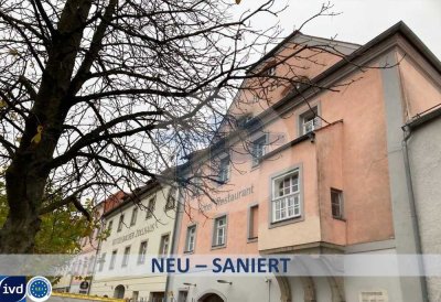 NEU SANIERTE 
2-ZIMMERWOHNUNG 
SOWOHL ZUM EIGENNUTZ ALS AUCH ZUR KAPITALANLAGE