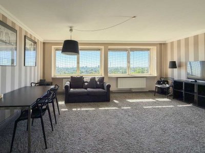 Helle 1-Zimmer-Wohnung mit Weitblick über Hamburg