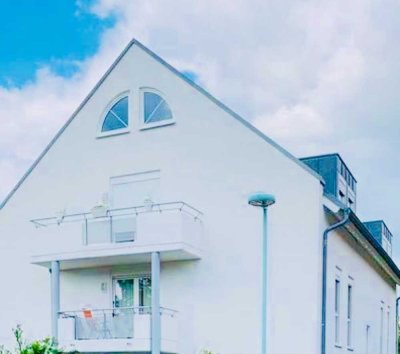 Vielseitiges Wohnen: 4-Zimmer-Wohnung in Mannheim-Seckenheim