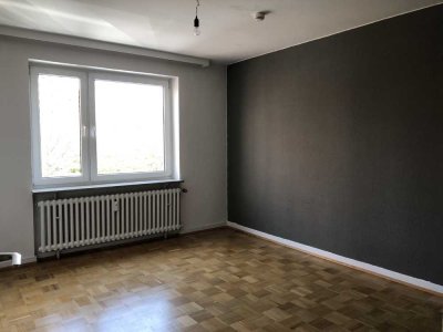 Helle 2-Zimmer-Wohnung im 2. OG mit Balkon in Pinneberg