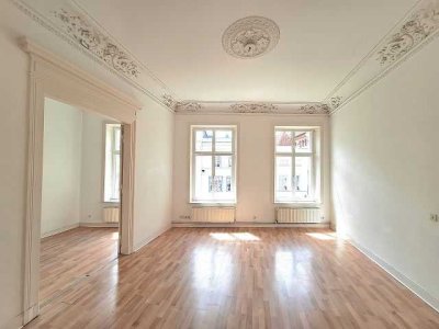 Imposantes Wohn- & Geschäftshaus mit 7 Wohnungen und einer Gewerbefläche in bester Altstadtlage!