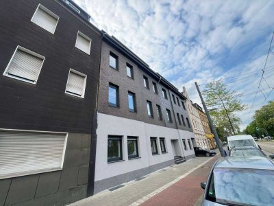 Lichtdurchflutete Dachgeschosswohnung kernsaniert
