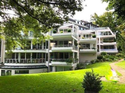 Dachgeschoss-Maisonette auf Seegrundstück mit privatem Wellnessbereich in Berlin-Grunewald !