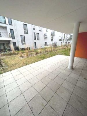 Moderne 4-Zimmer-Wohnung mit Einbauküche und Garten