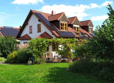 Gepflegtes Einfamilienhaus für die große Familie in Stegaurach