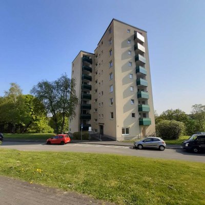 Super moderne Wohnung mit Balkon und tollem Ausblick