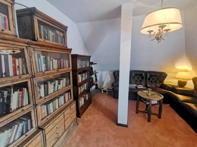 Gemütliche Dachgeschosswohnung im Grünen!