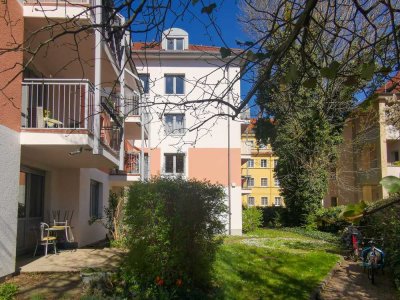 Umfassend sanierte 2RW mit sonnigem Balkon und Garage in ruhiger Lage