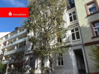 Frankfurt Nordend: Großzügige Altbauwohnung im 2. Obergeschoss – komplett sanierungsbedürftig