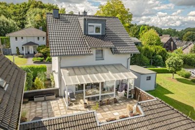 Maisonette-Wohnung im Einfamilienhaus-Charakter - 170 qm Wohntraum mit großer Dachterrasse