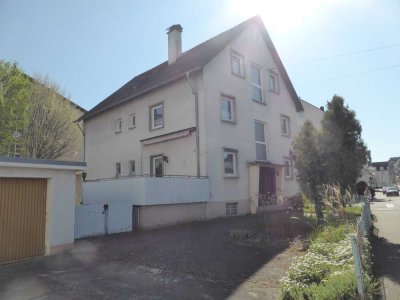 Geräumiges, preiswertes 12-Zimmer-Mehrfamilienhaus in Rastatt