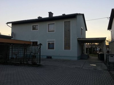 ganze Etage mit angeschlossener Garconniere, Klimaanlage, Garten, Garage und Kellerräumen