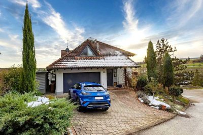 Familienidylle: Traumhaftes Haus mit ELW in bester Lage
