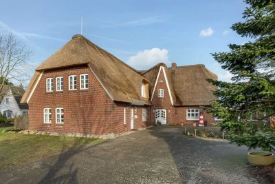 Reetgedeckter Traum mit Gewerbeeinheit in Sankt Peter-Ording