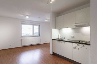 1-Zimmer-Appartement mit Kochzeile und separatem Bad