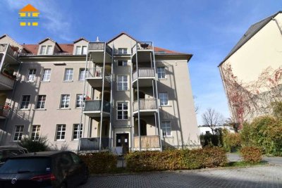 Zentral Wohnen mit internem Abstellraum, Balkon und Stellplatz!