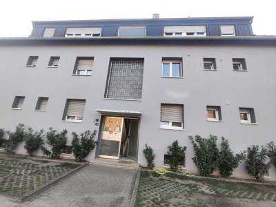 Bright Studios apartment with Large Balcony and Shared Garden access - 12 mins to city centre