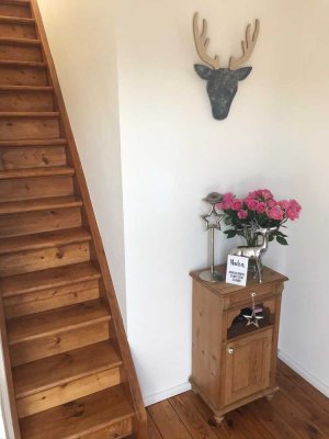 Vollständig renovierte 3,5-Raum-Wohnung mit Balkon und Einbauküche in Erbach