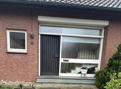 Ansprechende Wohnung im Grünen mit dreieinhalb Zimmern in Hamminkeln Ringenberg