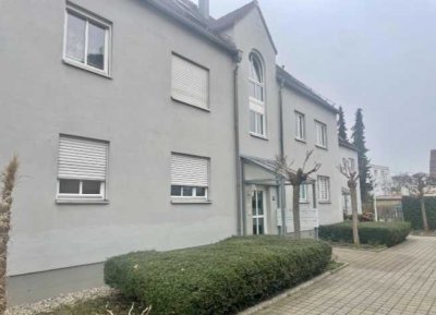 Gepflegte 2-Zimmer-Wohnung mit Balkon in Augsburg-Lechhausen