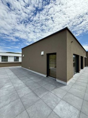 Penthouse-Wohnung - Terrassenfläche von 60 m² mit Stellplätzen in Bad Hönningen