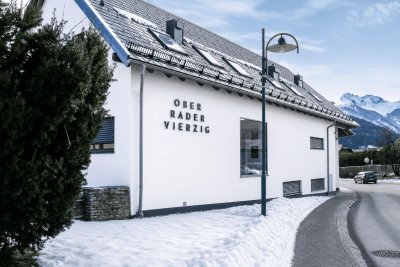 Geräumige möblierte Wohnung im Erdgeschoss Top 03