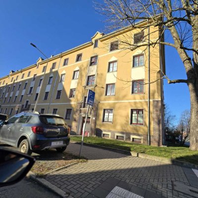 + + + sehr gut geschnittene 3-Zimmer Wohnung in Top gepflegtem Haus + + +