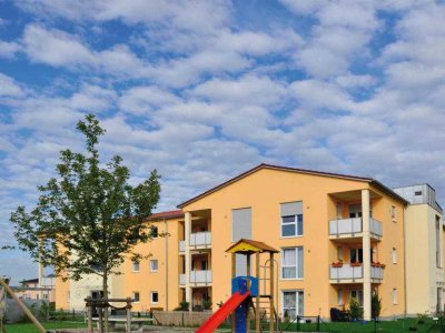 Gemütliche 1 ZKB mit Terrasse und Garten
