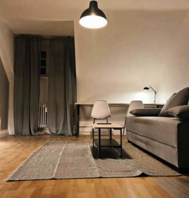 Geschmackvolle 1 Zimmer Wohnung möbliert - OHNE DUSCHE