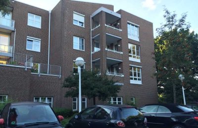 3-Raum-Wohnung mit Balkon und EBK in zentraler Lage Norderstedt