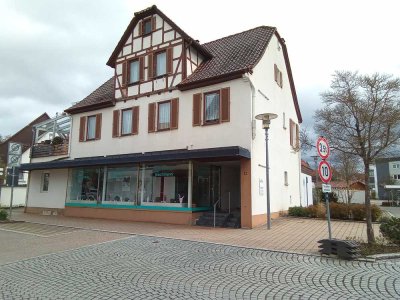 Geräumiges, preiswertes Wohn-und Geschäftshaus in Bodelshausen