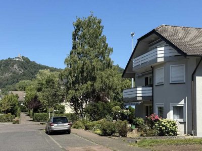 Großzügig und in bester Wohnlage!
Helle Komfortwohnung mit 2 Terrassen.