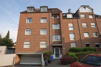 Schöne ruhige 4-Zimmer-Wohnung mit Balkon in Mönchengladbach Rheydt-City