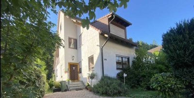 Charmantes Einfamilienhaus in waldnaher Lage von Weinheim
