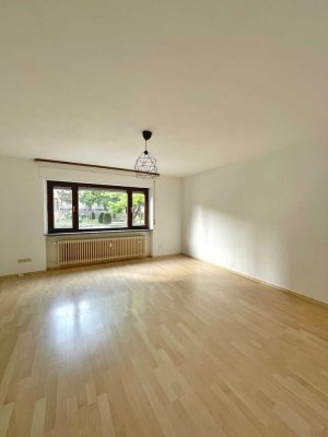 Immobilienpaket: 3 Wohneinheiten mit Balkonen und Stellplätzen!