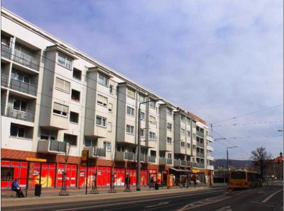 Schöne 42m2 1-Zimmer-Wohnung mit Balkon und EBK in Striesen